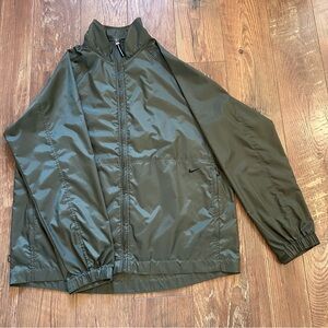Nike Lightweight Windbreaker Coat/Jacket Olive Green Large